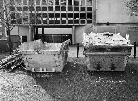 Benefits of obtaining a skip hire permit in Dulwich